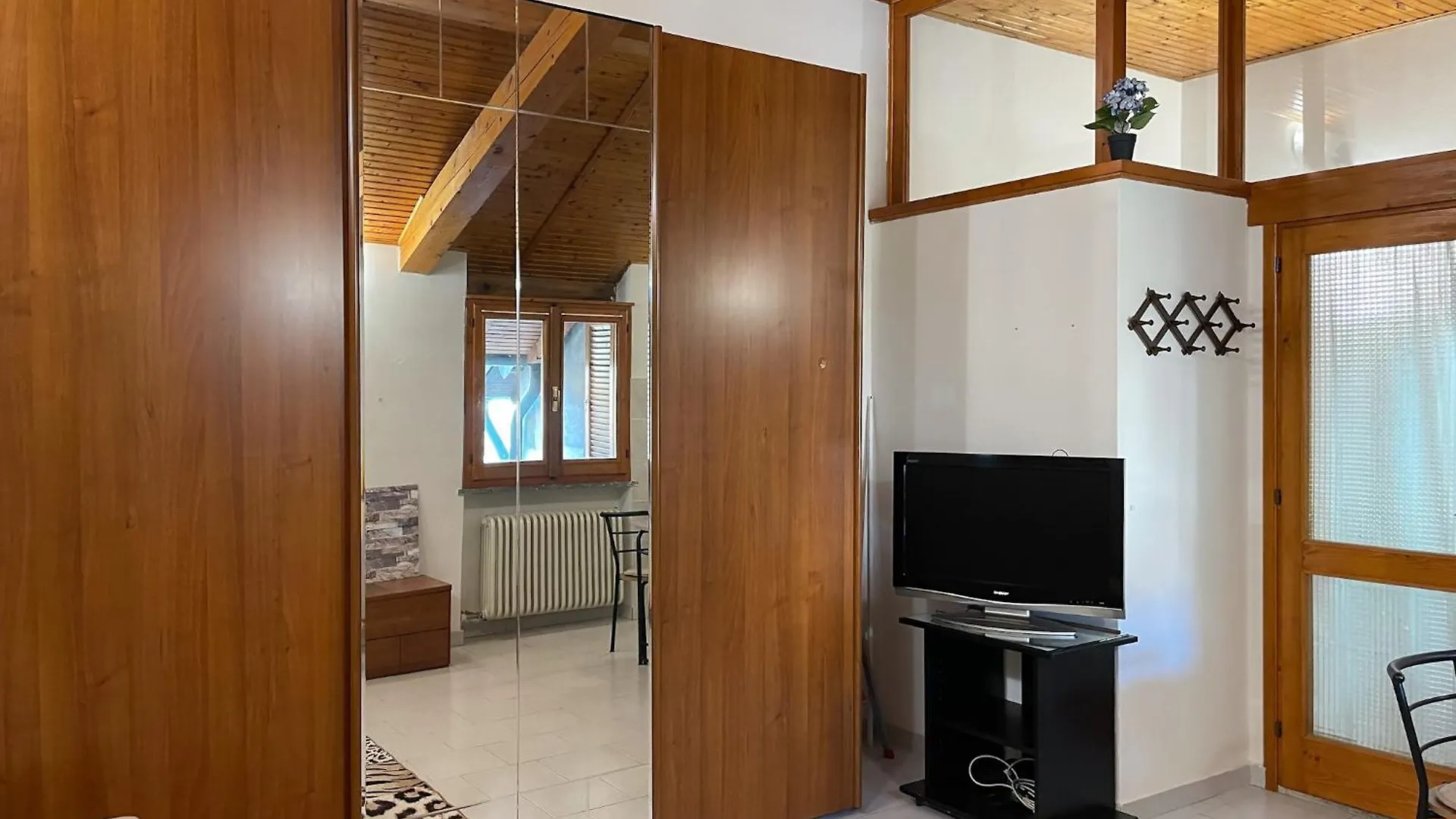 La Corte Dei Torri Loft On The Lake Oliveto Lario