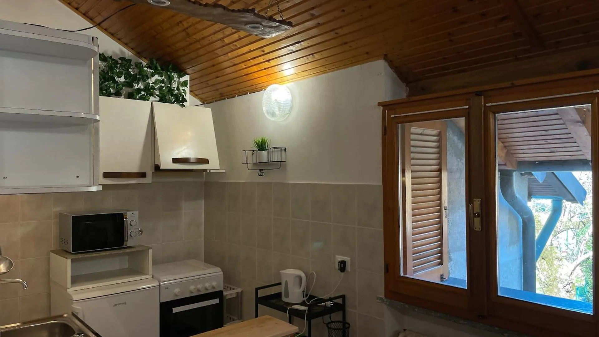 La Corte Dei Torri Loft On The Lake Oliveto Lario Italy