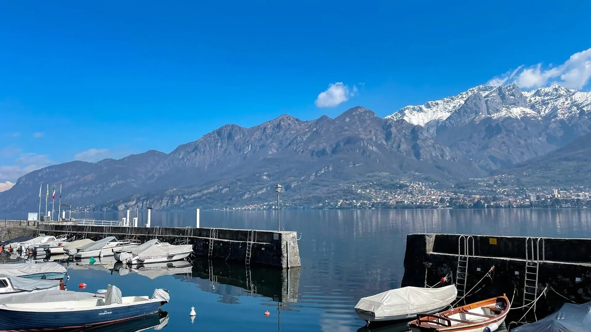 La Corte Dei Torri Loft On The Lake Oliveto Lario Apartment