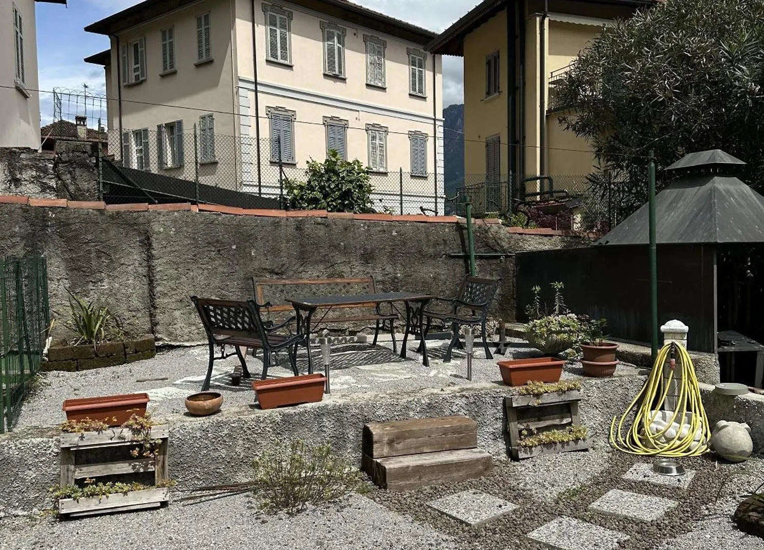La Corte Dei Torri Loft On The Lake Oliveto Lario 0*,  Italy
